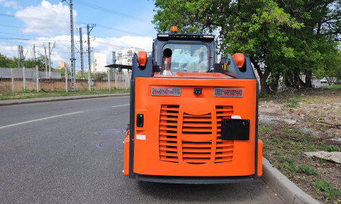Мини погрузчик KNACK WESSON KW1000