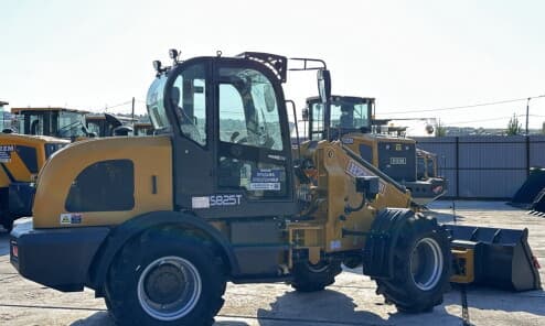 Фронтальный погрузчик HZM S825T